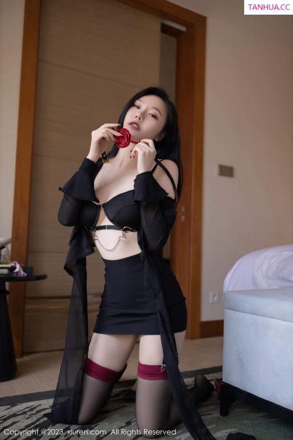 安然Maleah  [XiuRen]高清写真图 2023.06.06 No.6867 安然anran 黑丝美腿第32张图片